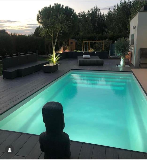 Villa Maison De Vacances Contemporaine Avec Piscine Vedène Exterior foto